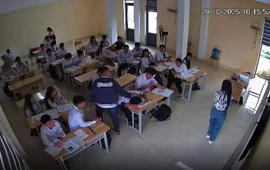 Hiệu trưởng nói gì về vụ nam sinh lớp 10 bị bạn đánh thủng màng nhĩ?