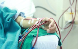 Đừng để tuổi 20 đã phải chạy thận: Bác sĩ Bạch Mai cảnh báo dấu hiệu nhiều người trẻ bỏ qua