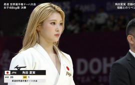 Hàng triệu người đàn ông thổn thức vì một võ sĩ Judo "đẹp như AI tạc"