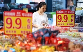 Doanh số bán lẻ của Trung Quốc bất ngờ lao dốc