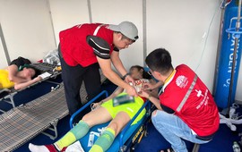 Bác sĩ cảnh báo: Nguy cơ tổn thương NÃO vì chơi thể thao mùa hè sai cách