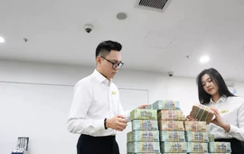 Lãi suất thỏa thuận vượt 9%/năm: Cuộc đua 'nóng' đến bao giờ?