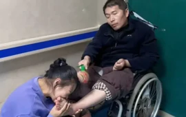 Kiên trì cắn ngón chân chồng suốt 5 năm, người vợ nhận lại điều thần kỳ