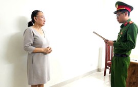 Vụ buôn lậu kim cương xuyên quốc gia: Khởi tố thêm chủ tiệm vàng Kim Lý, chủ thương hiệu Kim cương Ngọc Châu Âu, nhân viên PNJ LAB, thu giữ hơn 1.200 viên kim cương