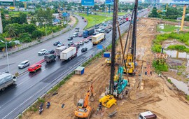 Thương vụ thu xếp vốn tư nhân lớn nhất ngành giao thông: 6 ngân hàng vừa ‘chốt’ hơn 1 tỷ USD tín dụng cho cao tốc TP.HCM - Trung Lương - Mỹ Thuận