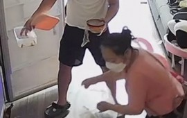 Thuê người dọn tủ lạnh, cô gái phát hiện điều khó chấp nhận qua camera: "Mất tiền còn rước bực vào người"