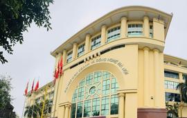 Đình chỉ học một năm hai nữ sinh y khoa livestream dọa 'tiêm thuốc độc'