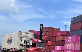 Doanh nghiệp 'ngộp thở' vì chi phí logistics tăng sốc