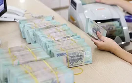 Mở 'room tín dụng' cho 35 dự án, ngân hàng lấy tiền đâu cho vay?