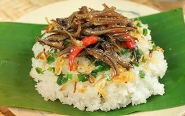 Ngày càng có nhiều người chạy thận, bác sĩ nói thẳng: Tránh xa 4 sát thủ thích "núp" trên bàn ăn