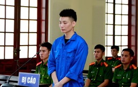 Dùng dao tấn công 5 người tại Bệnh viện Sản Nhi, người đàn ông lĩnh 15 năm tù