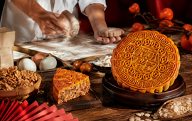 Bảy ngày phơi thịt, năm giờ nấu đường, hai tháng chờ lắng: Phía sau sự ra đời của 1 thương hiệu bánh trung thu trăm tuổi