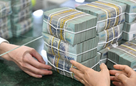 Để sổ tiết kiệm tự động tái tục, người gửi tiền ngỡ ngàng về mức lãi suất