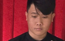 Không chuyển khoản 141 triệu đồng vào tài khoản công ty: Một shipper sinh năm 2004 bị bắt