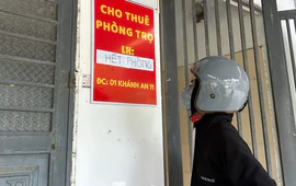 Tân sinh viên chật vật tìm nhà trọ trước thềm năm học mới