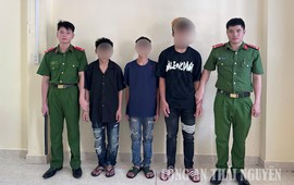 Khởi tố 3 thanh thiếu niên vác kiếm đánh người, cướp tài sản ở Thái Nguyên