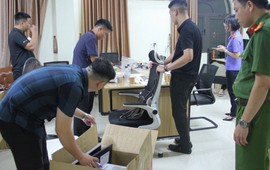 Hình ảnh khám xét trụ sở Công ty của vợ chồng Hải SapaTV
