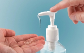 Cục Quản lý Dược thu hồi 2 lô dung dịch vệ sinh phụ nữ Rolux AF vì được xác định là hàng giả