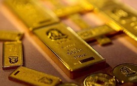 Quỹ vàng lớn nhất thế giới trở lại mua ròng