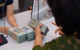 Có 1 tỷ, 10 tỷ hay 100 tỷ đồng, nên gửi tiết kiệm thế nào? Chuyên gia chỉ ra điều quan trọng nhất