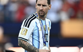 Lionel Messi bất ngờ trở lại đội tuyển Argentina