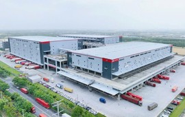 Phát hiện kho hàng khổng lồ 660.000m2 của Trung Quốc sát vách Việt Nam có động thái mới