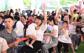 Gần 400 em bé được sinh ra nhờ các phương pháp hỗ trợ sinh sản tại 1 bệnh viện hội ngộ giữa mùa Trung thu