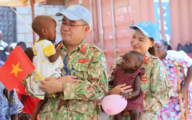 Nghĩa cử đặc biệt của người lính Việt Nam trước ngày rời Nam Sudan