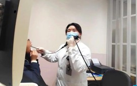 Dịch vụ trị hóc xương cá 24/7 tại Trung Quốc: Cứu đúng một "nỗi đau", trở thành hiện tượng kinh doanh y tế