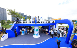Có gì bên trong “Siêu du thuyền” SACOMBANK Visa tại concert The Siren World Opens 2026?