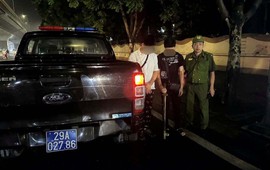 Ngăn chặn nhóm thiếu niên lạng lách, mang kiếm trên đường ở Hà Nội