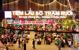 Lẩu bò 'trăm rưỡi' nhưng lúc thanh toán toàn 400 - 500 trăm nghìn đồng, tại sao khách vẫn nườm nượp?