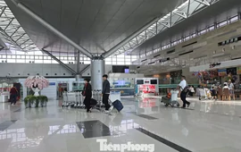 Buốt ruột sân bay Cần Thơ 'vắng tanh vắng ngắt' lại đề xuất xây mới
