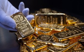 Giá vàng 23/12 tiếp tục phá đỉnh trước kỳ nghỉ lễ Giáng sinh