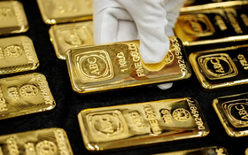 Giá vàng 21/1 vượt 4.800 USD/ounce