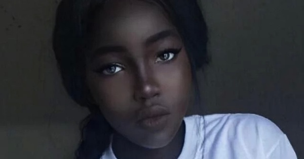 Cô gái da đen đẹp nhất thế giới, đến mức bị cha mẹ cấm ra đường ...