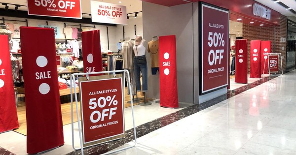 Loạt cổ phiếu nóng “sale off” kịch sàn trong ngày 12/12