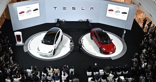 Khởi đầu bùng nổ của Tesla tại xứ Chùa Vàng: Cư dân mạng tấm tắc khen rẻ, người dùng đặt hơn 5000 xe trong 3 ngày