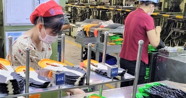 Tập đoàn Pou Chen không cắt giảm lao động
