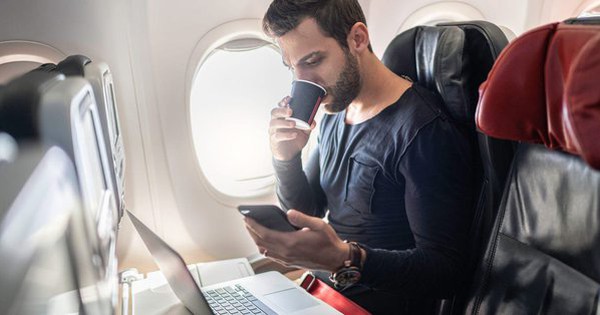 the-real-reason-you-need-to-turn-on-airplane-mode-on-a-flight-isn-t