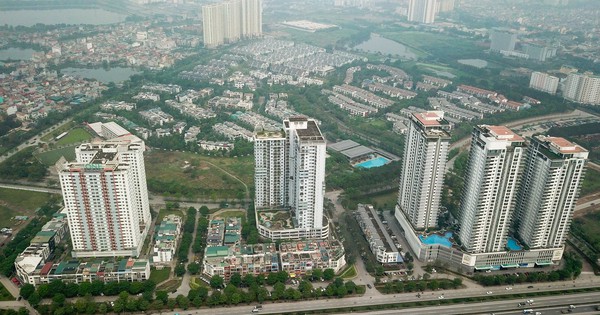 Chọn căn hộ áp mái vì giá rẻ, dễ chạy thoát nạn nhưng khi mùa hè tới, đôi vợ chồng trẻ hối hận nhà nóng như lò nung