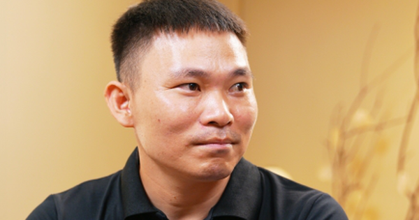 CEO Bệnh viện đồ da bỏ công việc nhiều người ước, đi đánh giày vì đam mê