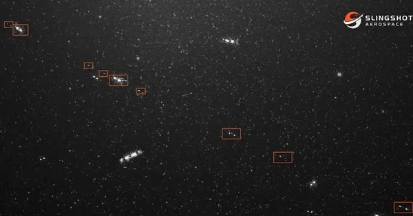 Tên lửa Trung Quốc vỡ tan sau khi phóng vệ tinh lên chòm sao lớn, tạo ra đám mây rác vũ trụ