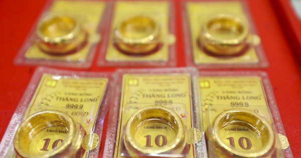 Vàng nhẫn tiếp tục giảm giá