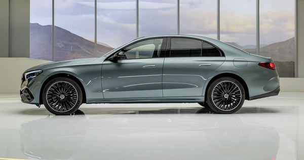 Mercedes-Benz E-Class thế hệ mới ra mắt tại Hà Nội: Di sản, công nghệ và thời trang cùng hội tụ