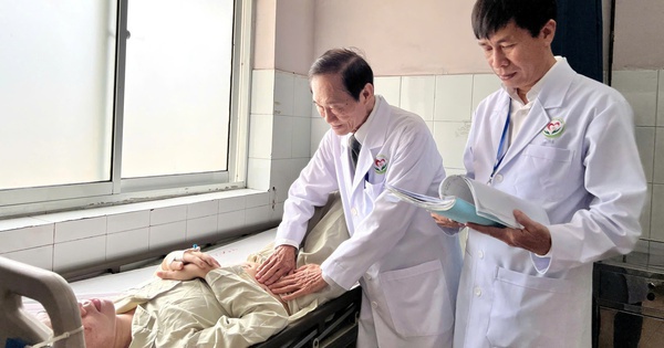 Cứu chữa thành công bệnh nhân bị xương cá bị xuyên thủng ruột