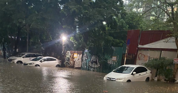 Xe bị ngập nước, hư hỏng do bão lụt có được bảo hiểm đổi xe mới không?