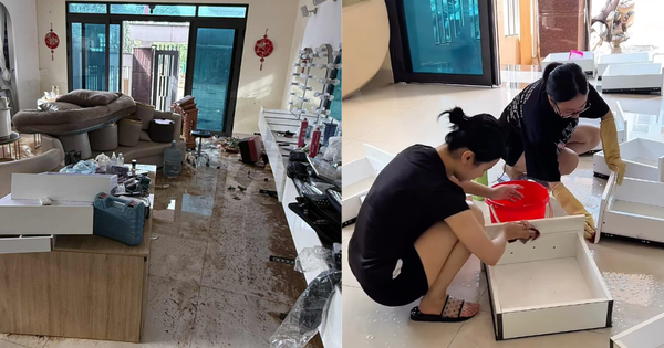 100k - 300k/ tiếng dọn nhà sau lũ: Thương ông bà, không ai chê giá... chỉ sợ không ai đến giúp