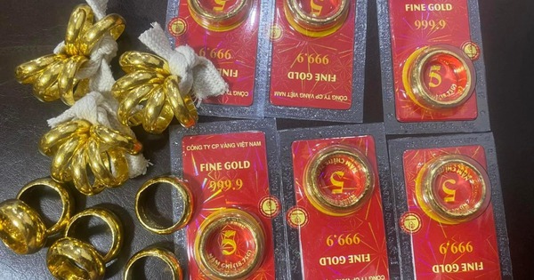 Vì sao càng già càng mê vàng?