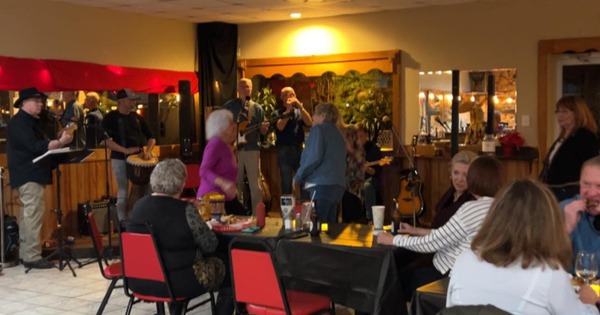 Xả súng kinh hoàng tại Mỹ, nhiều người thương vong